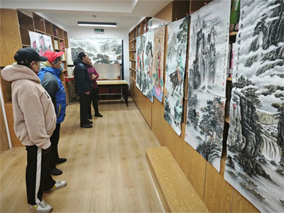 【新時(shí)代文明實(shí)踐】家門口的集市、藝術(shù)展，不出小區(qū)就能體驗(yàn)到多彩活動(dòng)